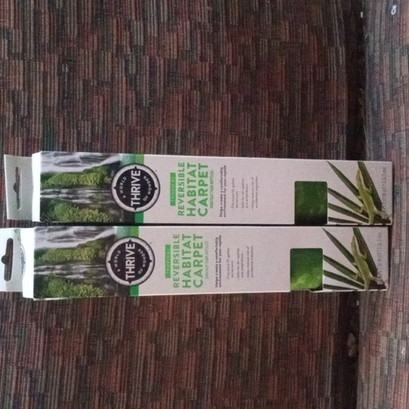 New! THRIVE Two 10 Gallon Terrarium Reversible Habitat Carpet Substrate. - Picture 2 of 6